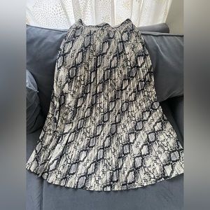 H&M Snakeskin print Long pleated skirt